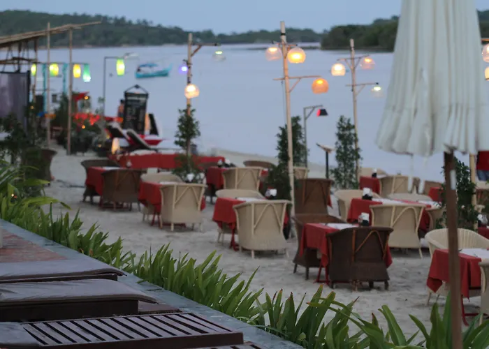 โรงแรมมณเฑียร เฮ้าส์ (มาตรฐาน SHA Plus+)